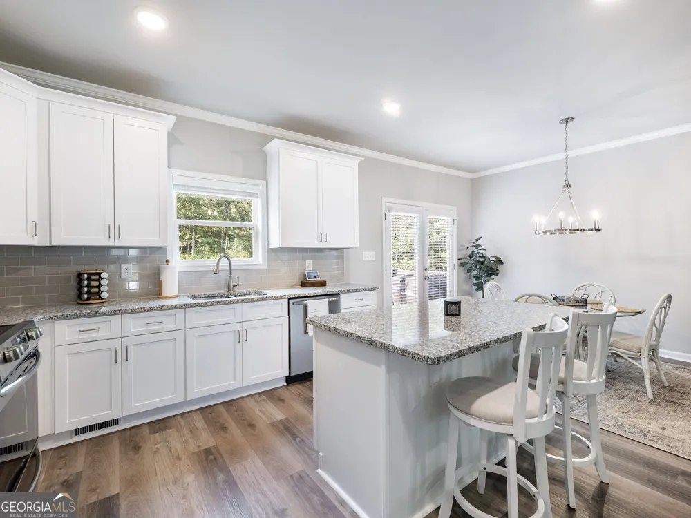 406 Sunset DR Statham, GA 30666