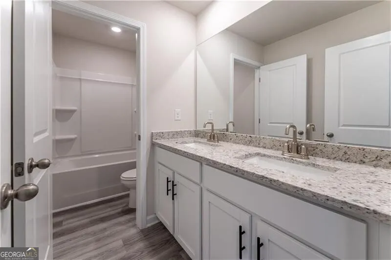 4129 Oakwood Terrace CT Oakwood, GA 30566