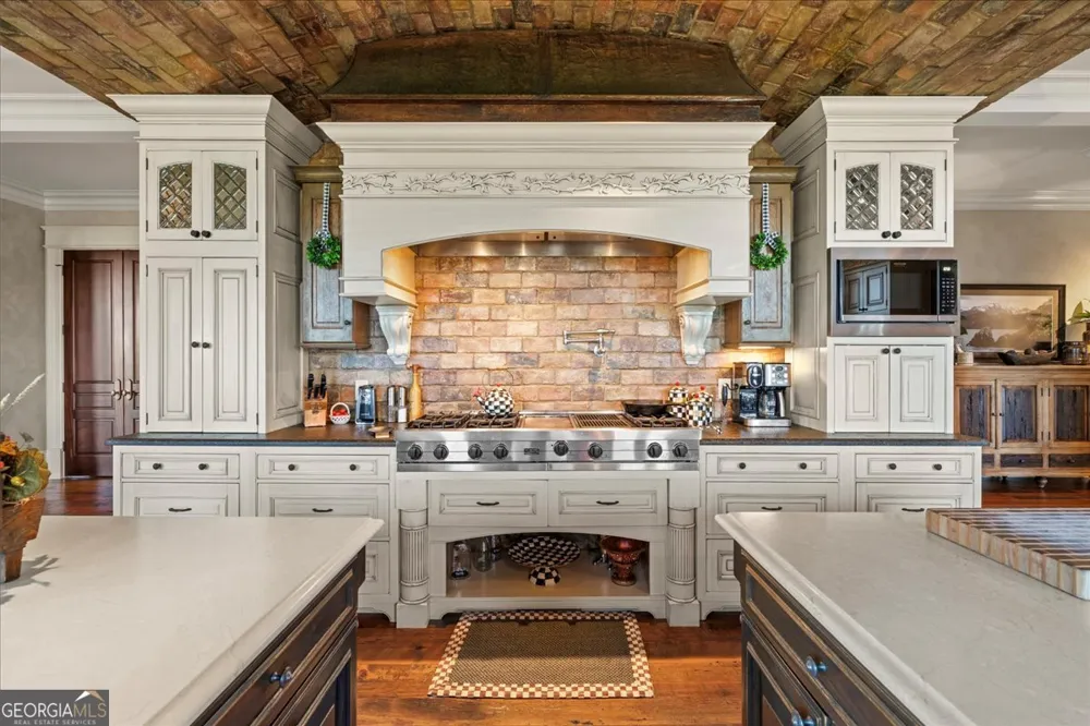 2956 Walhalla Hwy Six Mile, SC 29682