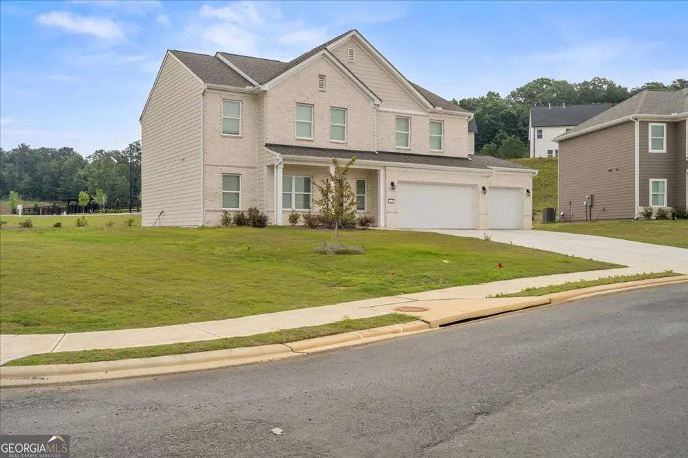 100 Wildflower CIR Calhoun, GA 30701