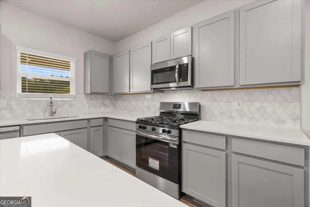 100 Wildflower CIR Calhoun, GA 30701