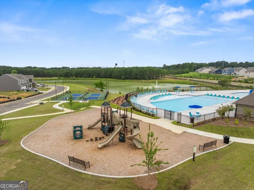 100 Wildflower CIR Calhoun, GA 30701