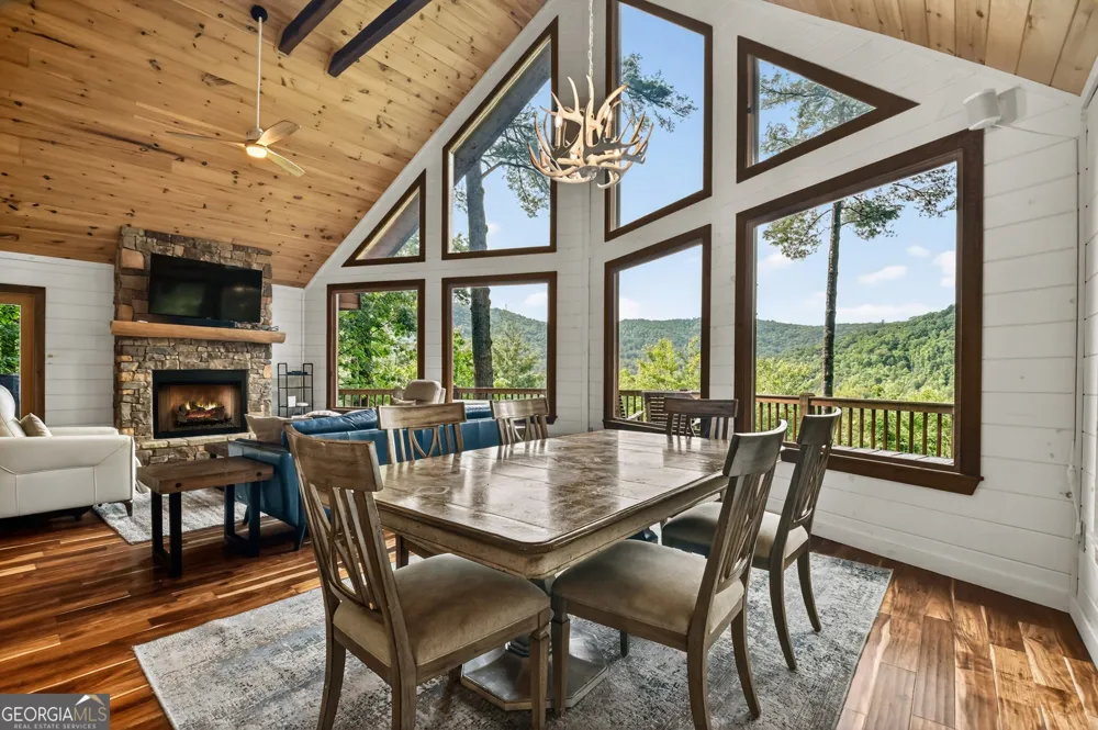 255 Indian Ridge RD Epworth, GA 30541