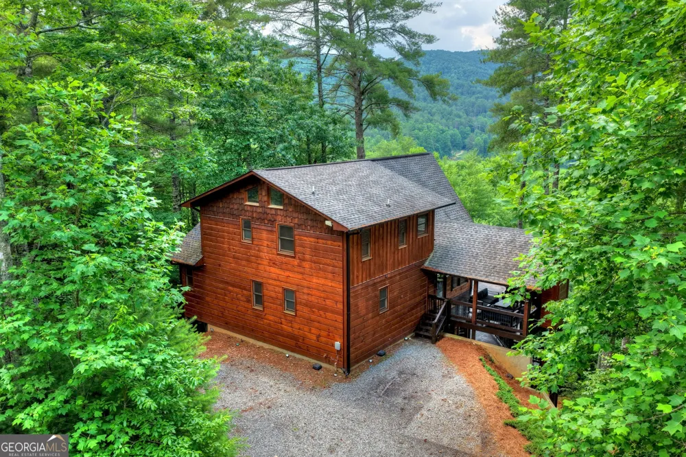255 Indian Ridge RD Epworth, GA 30541
