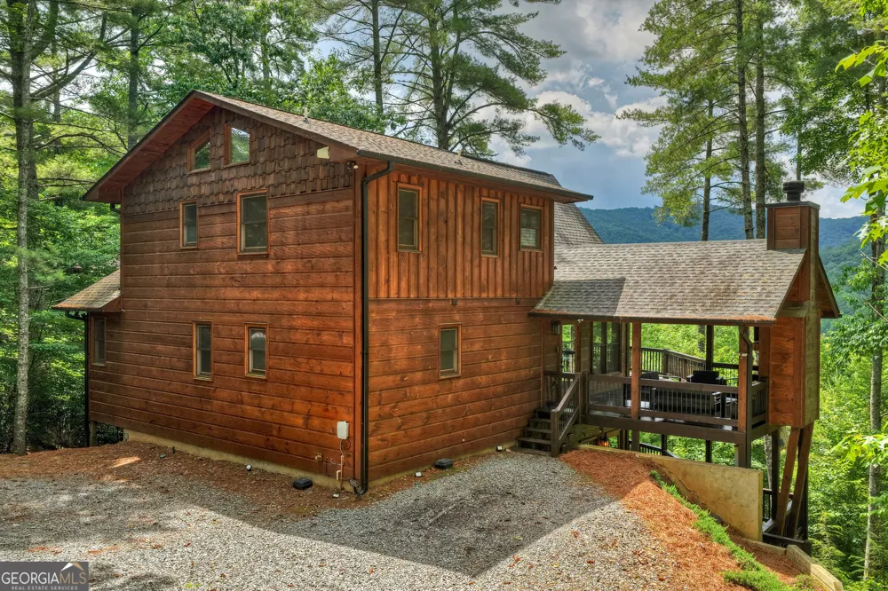 255 Indian Ridge RD Epworth, GA 30541