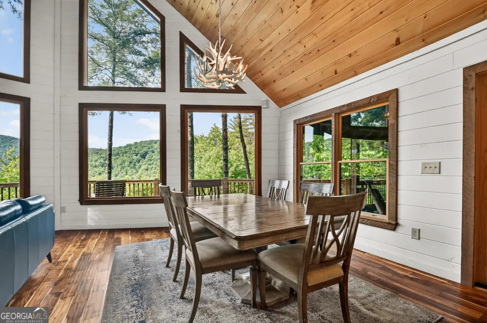 255 Indian Ridge RD Epworth, GA 30541
