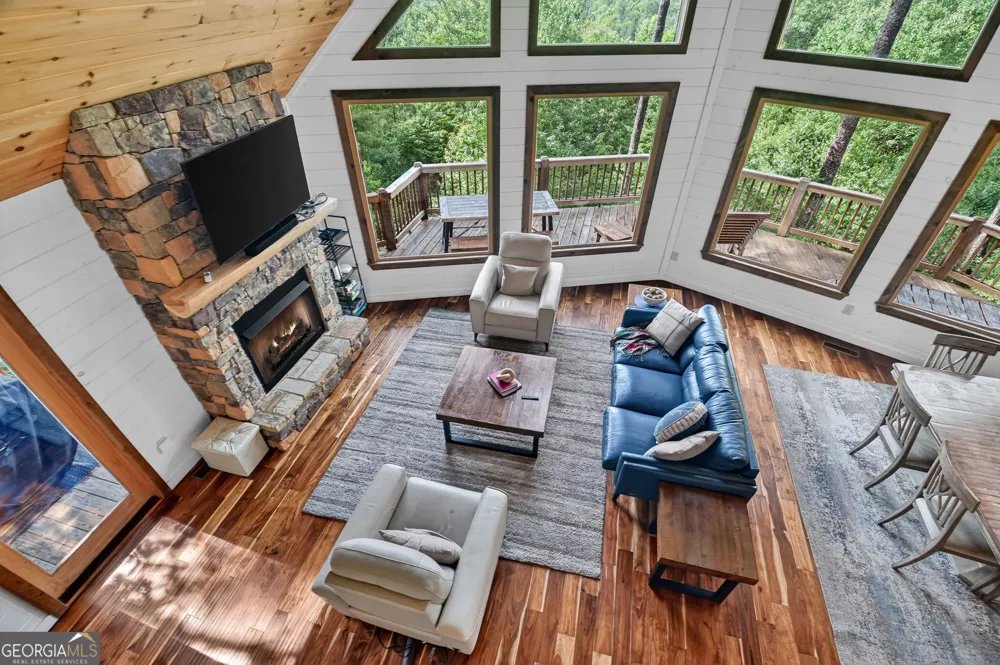 255 Indian Ridge RD Epworth, GA 30541