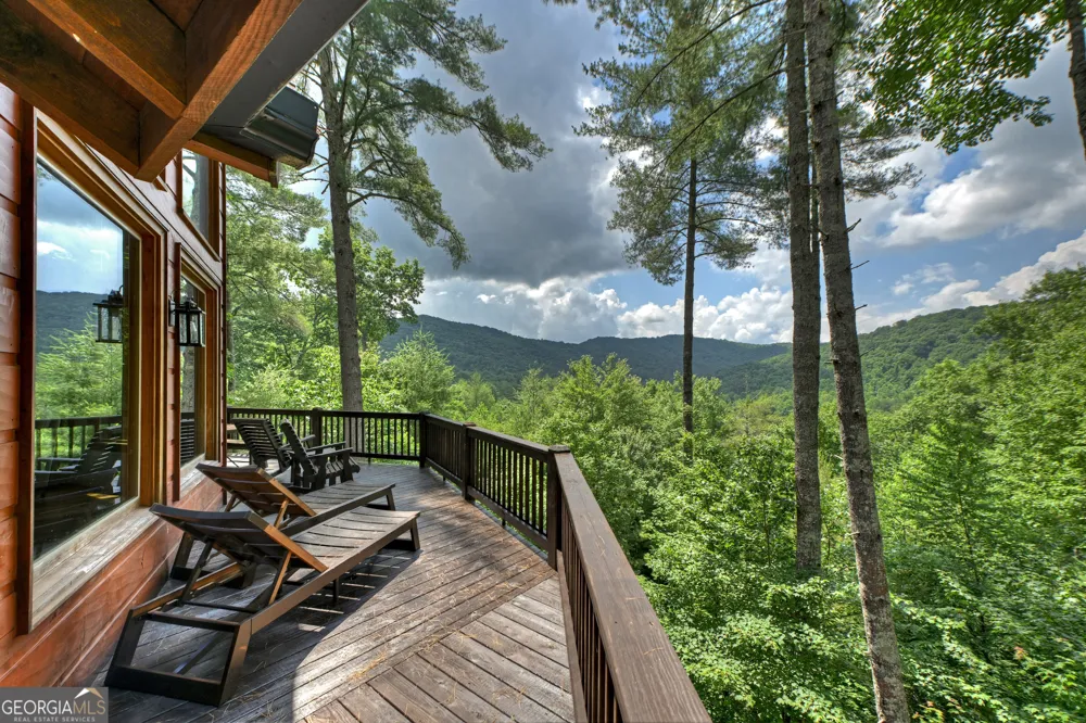 255 Indian Ridge RD Epworth, GA 30541