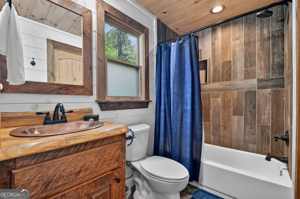 255 Indian Ridge RD Epworth, GA 30541