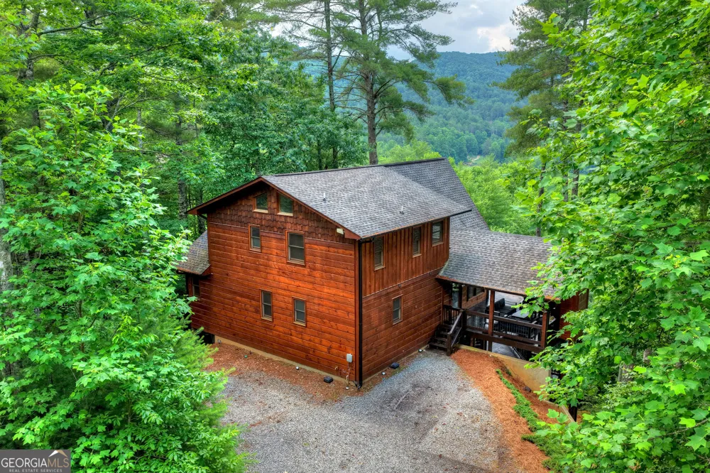 255 Indian Ridge RD Epworth, GA 30541