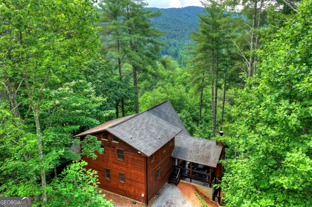 255 Indian Ridge RD Epworth, GA 30541
