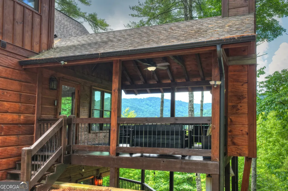 255 Indian Ridge RD Epworth, GA 30541