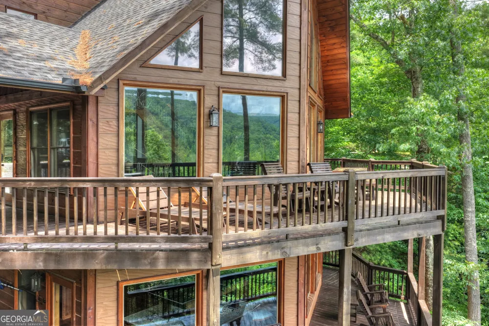 255 Indian Ridge RD Epworth, GA 30541