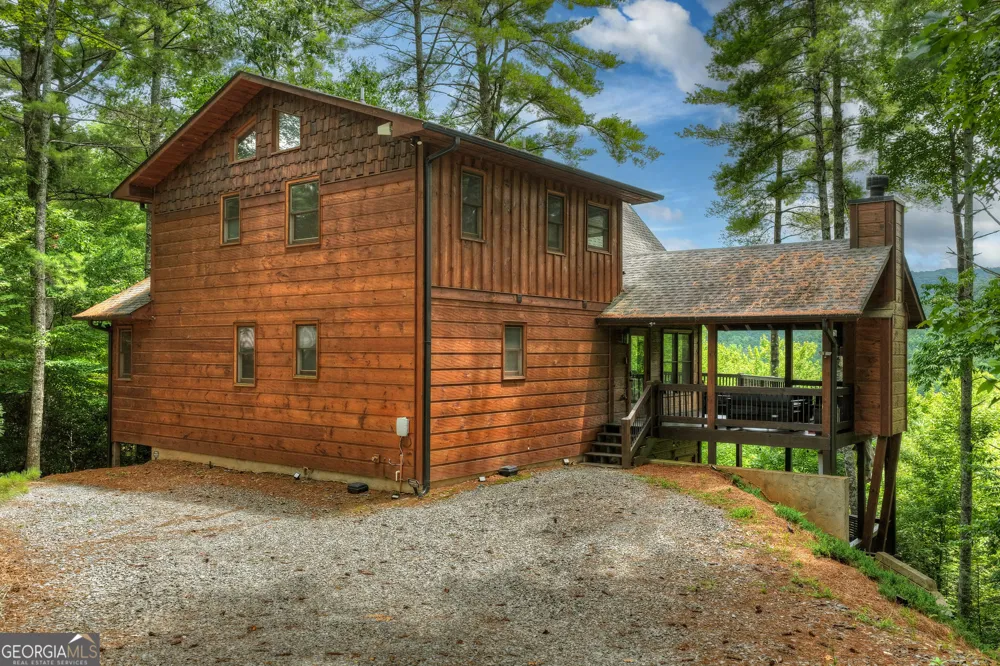 255 Indian Ridge RD Epworth, GA 30541
