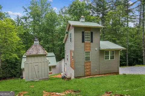 375 Deerfield DR