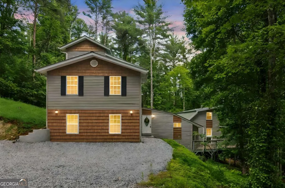375 Deerfield DR Dahlonega, GA 30533