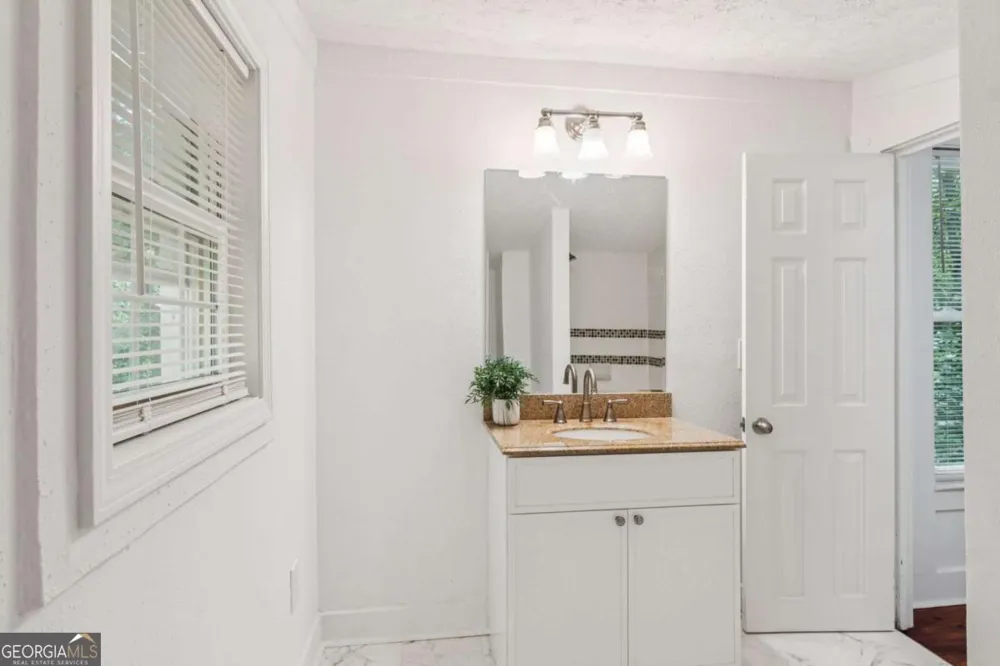 375 Deerfield DR Dahlonega, GA 30533