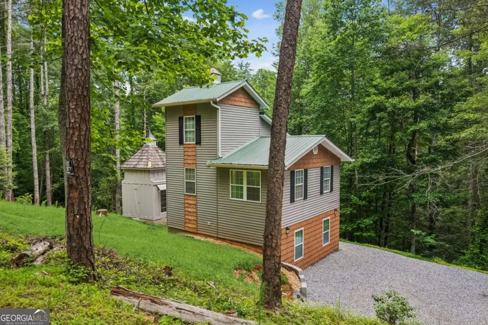 375 Deerfield DR Dahlonega, GA 30533