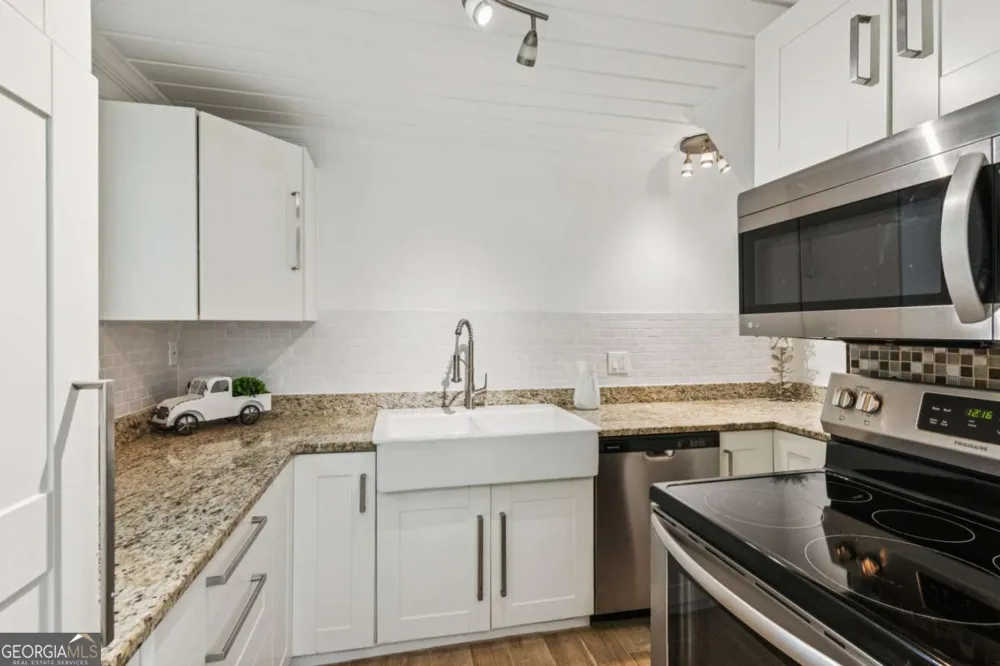 375 Deerfield DR Dahlonega, GA 30533