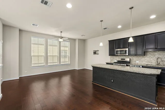 2003 McCullough San Antonio, TX 78212