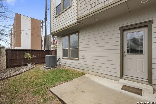 2003 McCullough San Antonio, TX 78212