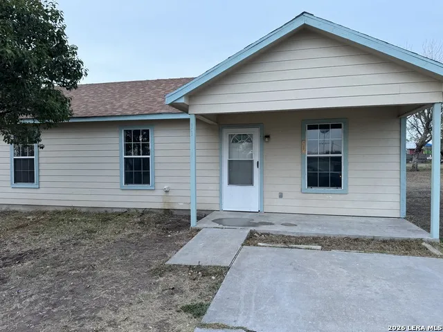 112 San Antonio Street Runge, TX 78151