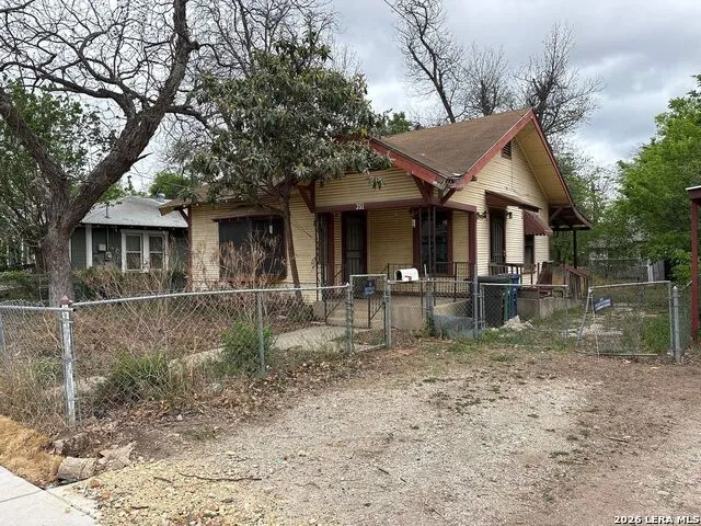 351 Barrett San Antonio, TX 78225