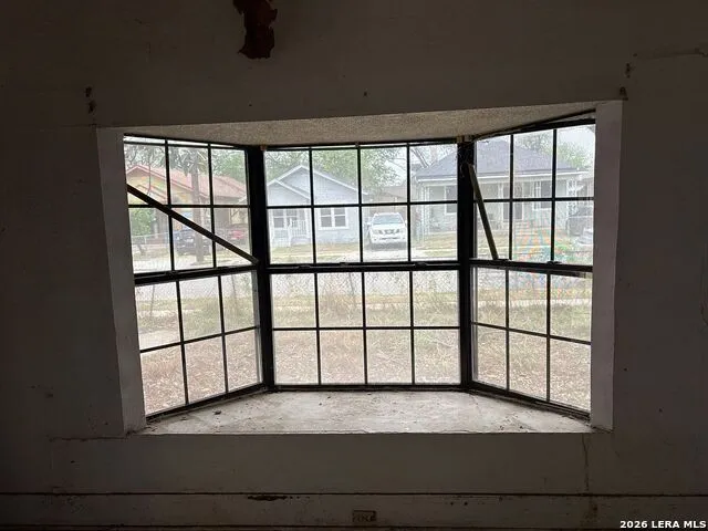351 Barrett San Antonio, TX 78225