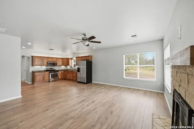 604 Schneider Poth, TX 78147