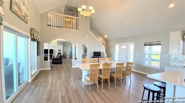 11835 Sunbather Ln Galveston, TX 77554