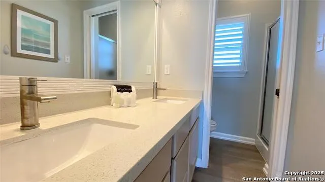 11835 Sunbather Ln Galveston, TX 77554