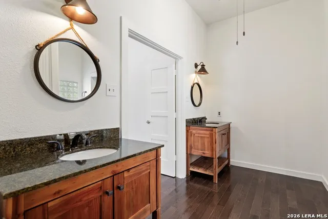 680 ASPEN RDG Blanco, TX 78606
