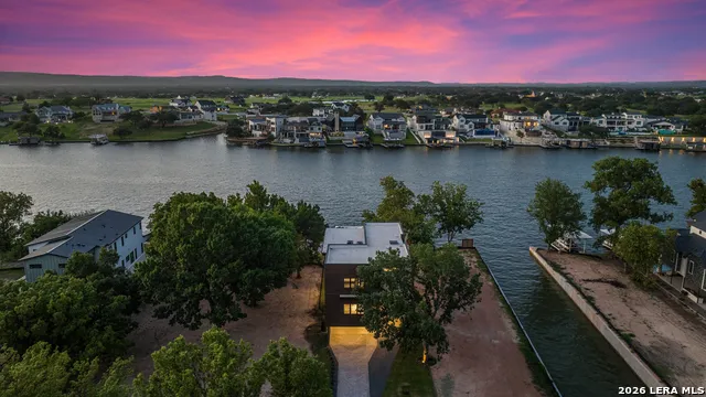 613 Lake St Kingsland, TX 78639