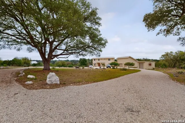 3263 Palomino Spgs Bandera, TX 78003