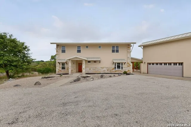 3263 Palomino Spgs Bandera, TX 78003