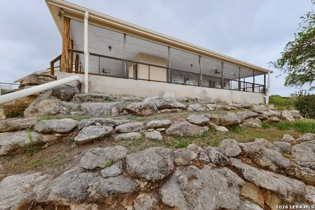3263 Palomino Spgs Bandera, TX 78003