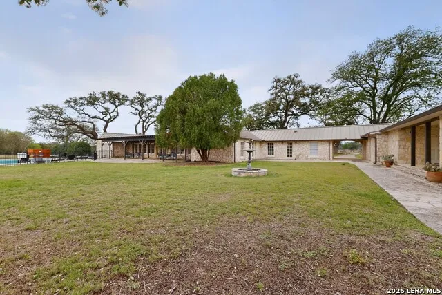 3263 Palomino Spgs Bandera, TX 78003