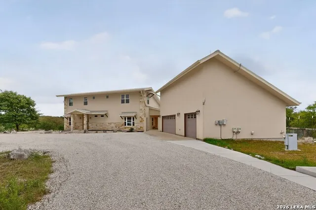 3263 Palomino Spgs Bandera, TX 78003