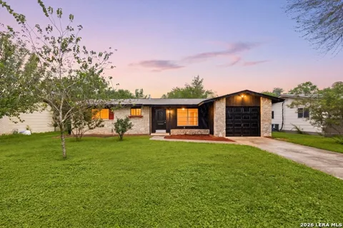 5230 SWANN LN