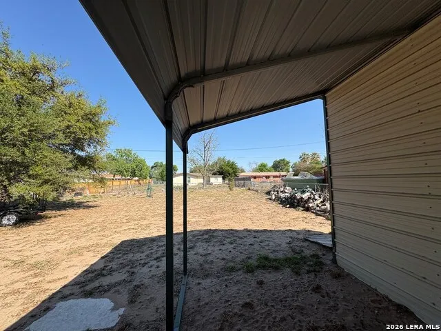 403 11th Carrizo Springs, TX 78834