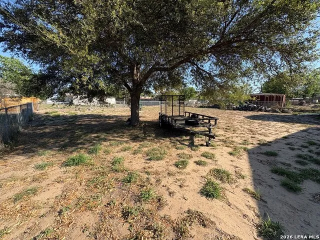 403 11th Carrizo Springs, TX 78834