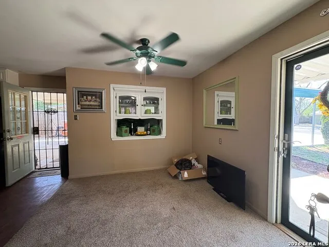 403 11th Carrizo Springs, TX 78834