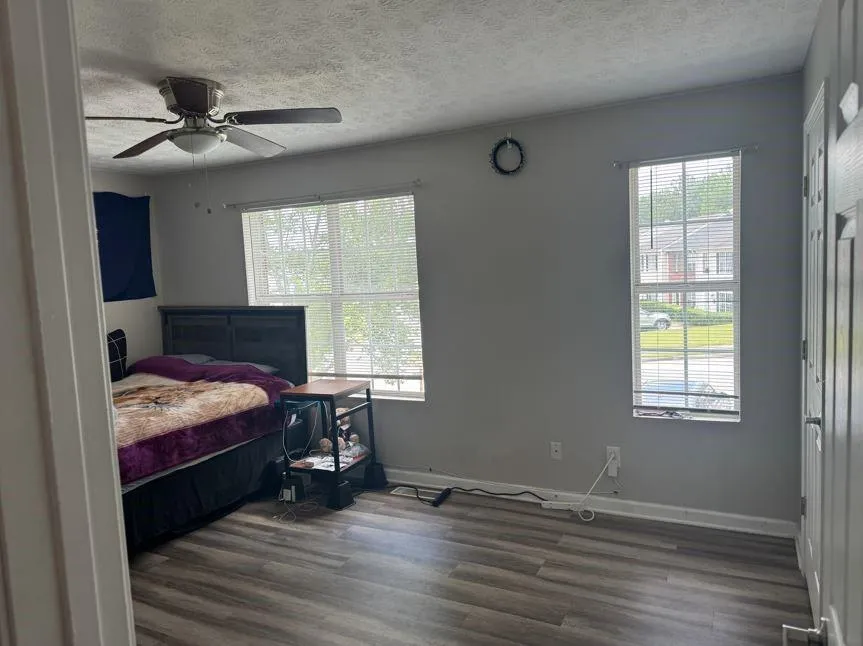 1314 Hollenbeck Lane Riverdale, GA 30296