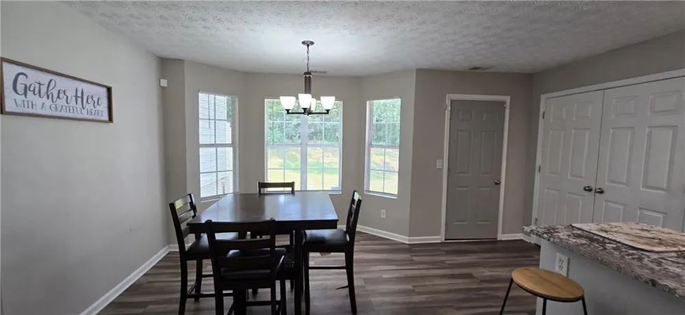 1314 Hollenbeck Lane Riverdale, GA 30296