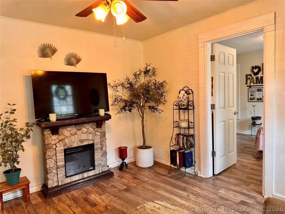 214 E. STREET SE Ardmore, OK 73401