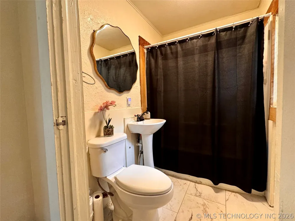 214 E. STREET SE Ardmore, OK 73401