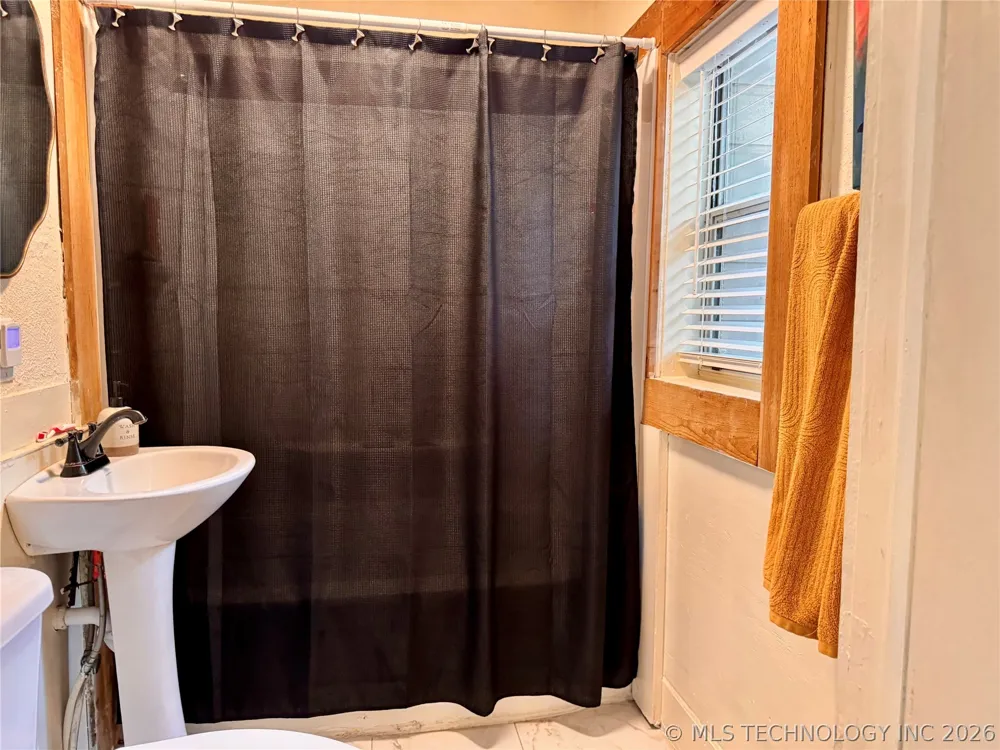 214 E. STREET SE Ardmore, OK 73401