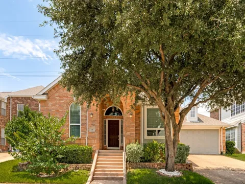 438 Southridge Way