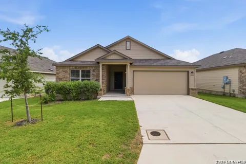 2961 Greenbriar