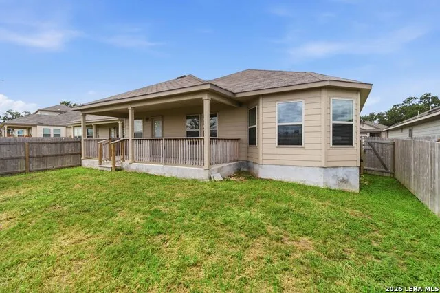 2961 Greenbriar Seguin, TX 78155